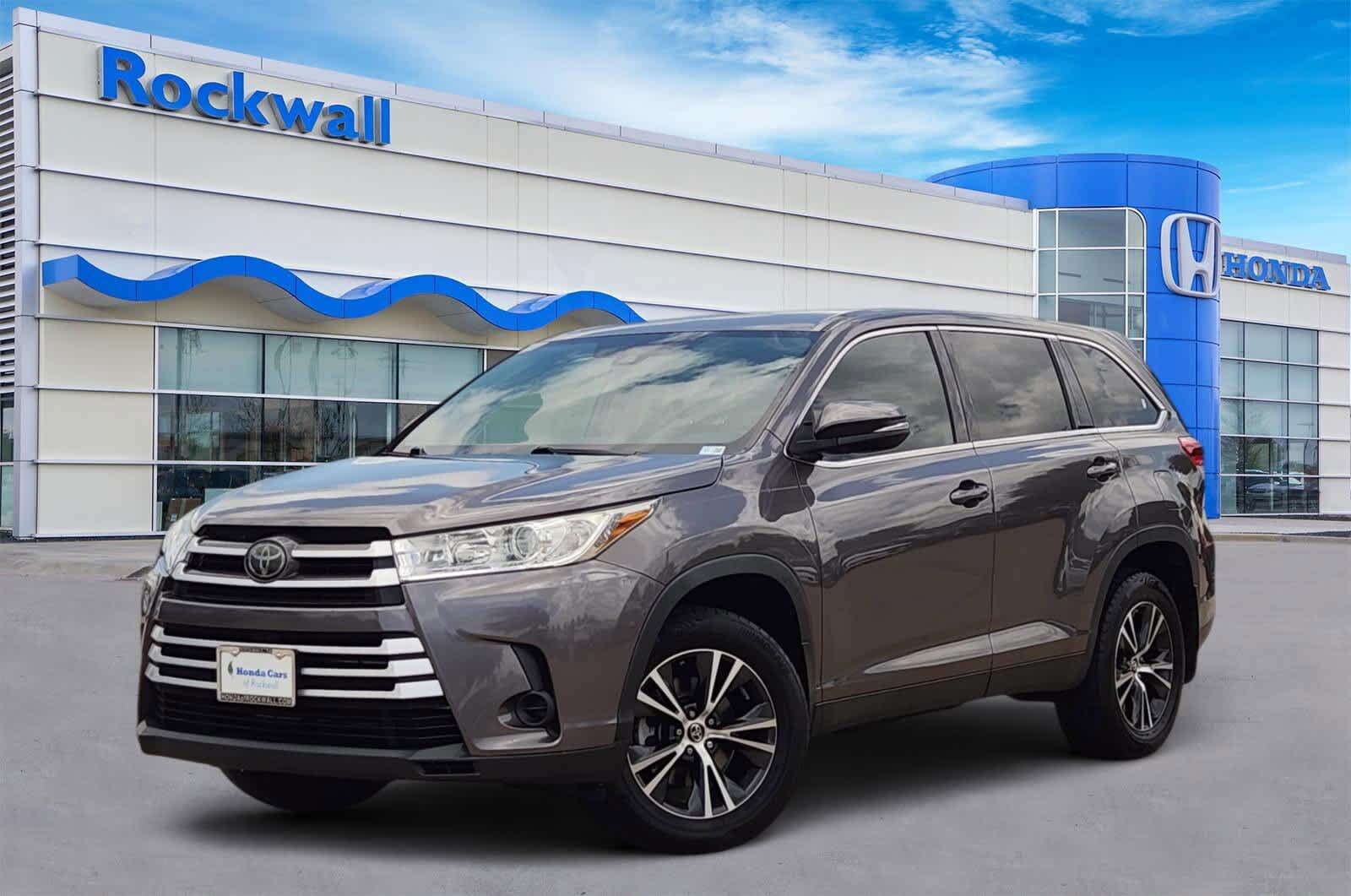 2019 TOYOTA Highlander