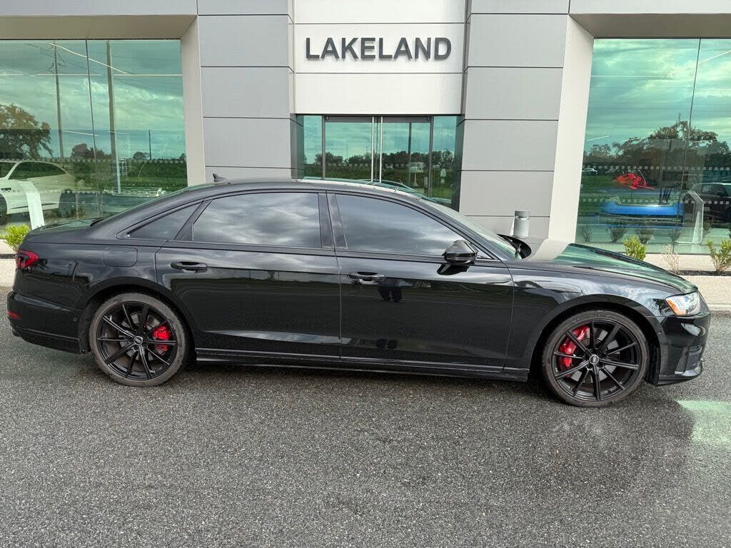 2020 Audi S8