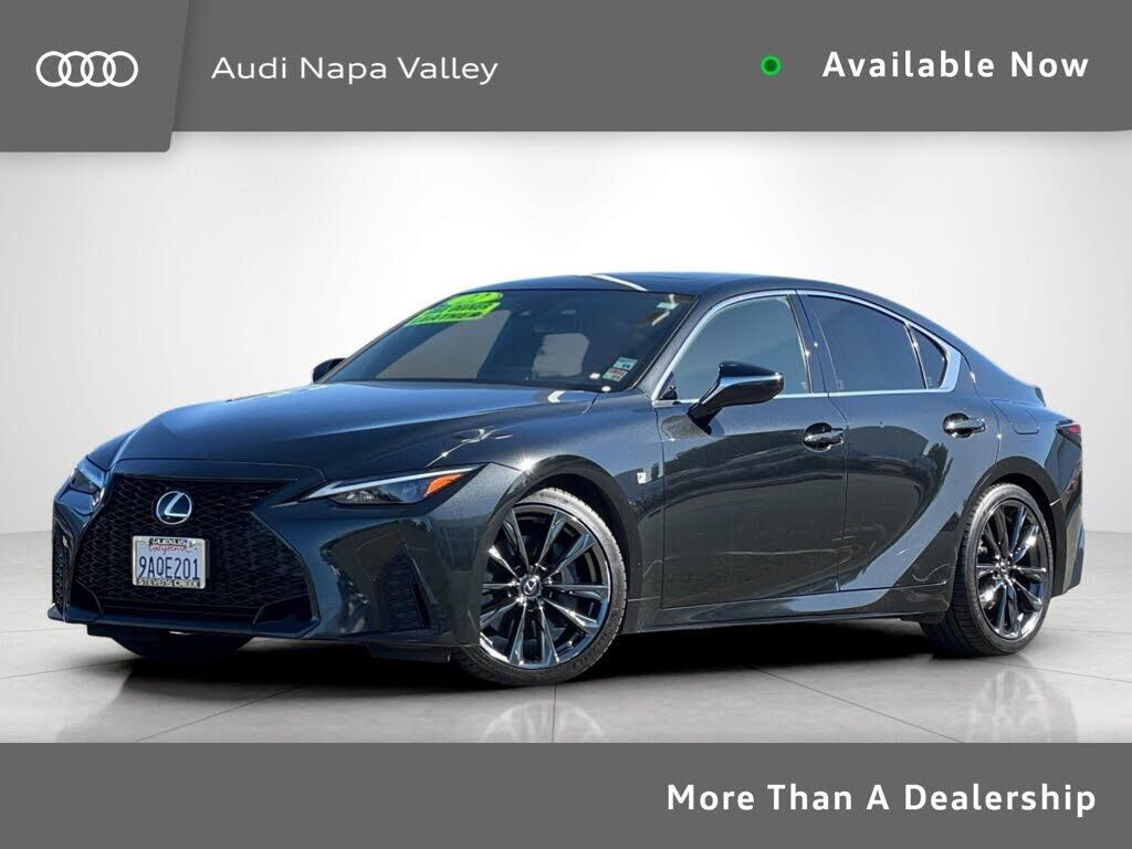 2022 LEXUS IS