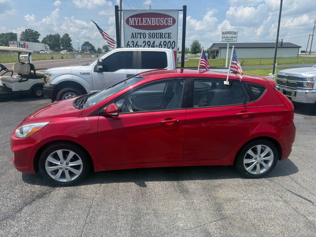 2014 HYUNDAI Accent
