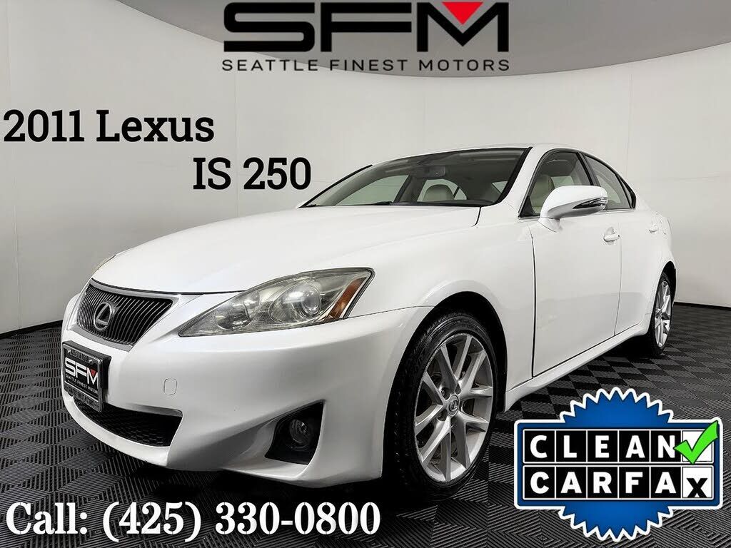 2011 LEXUS IS