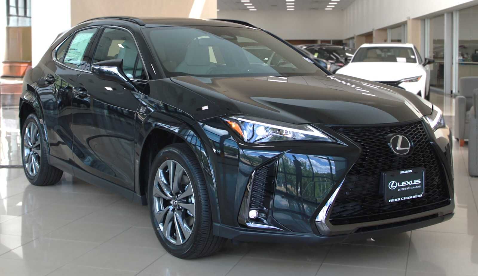 2026 LEXUS UX