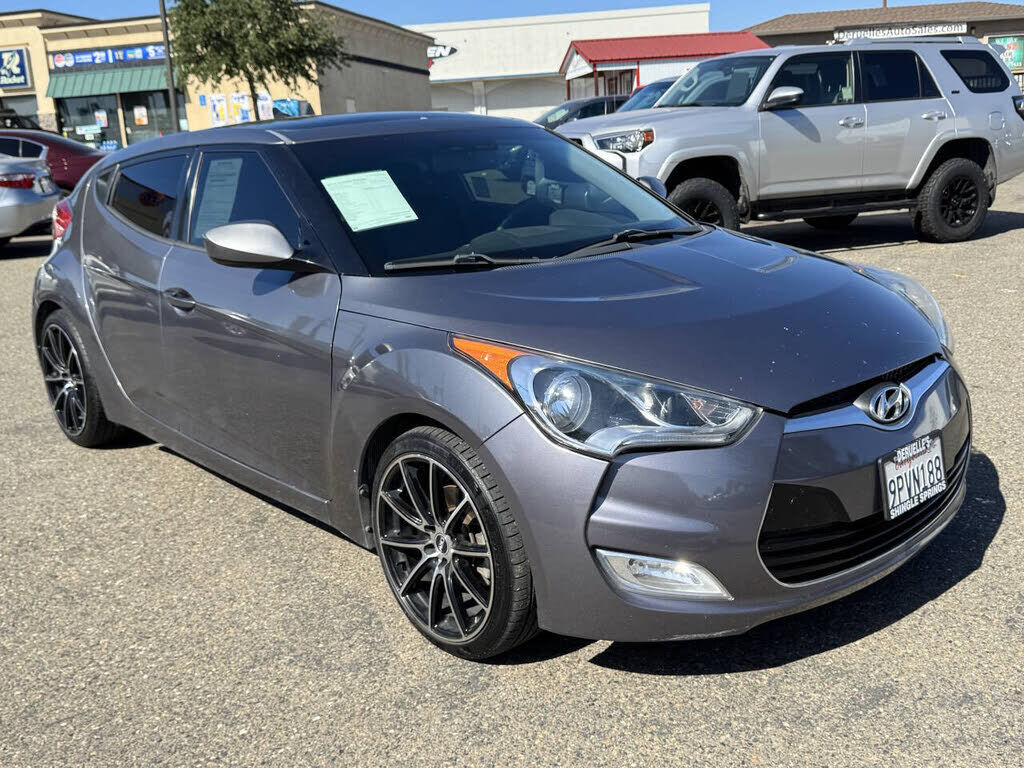 2013 HYUNDAI Veloster