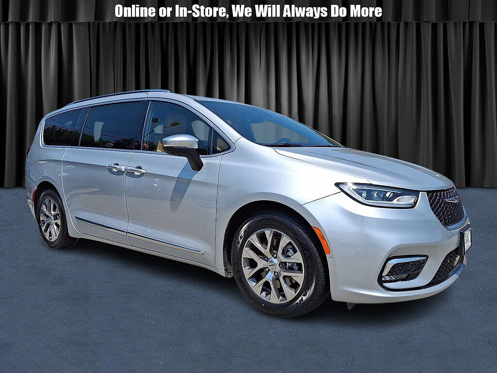 2023 CHRYSLER Pacifica