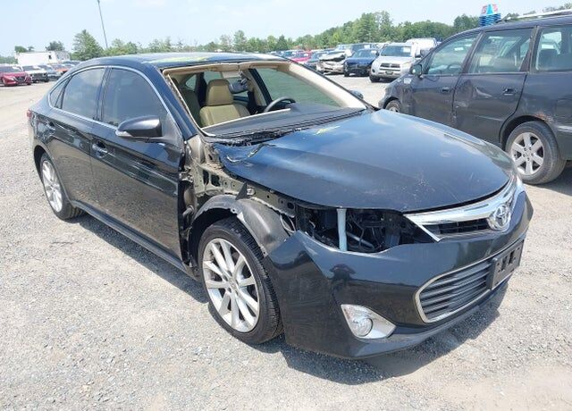 2014 TOYOTA Avalon