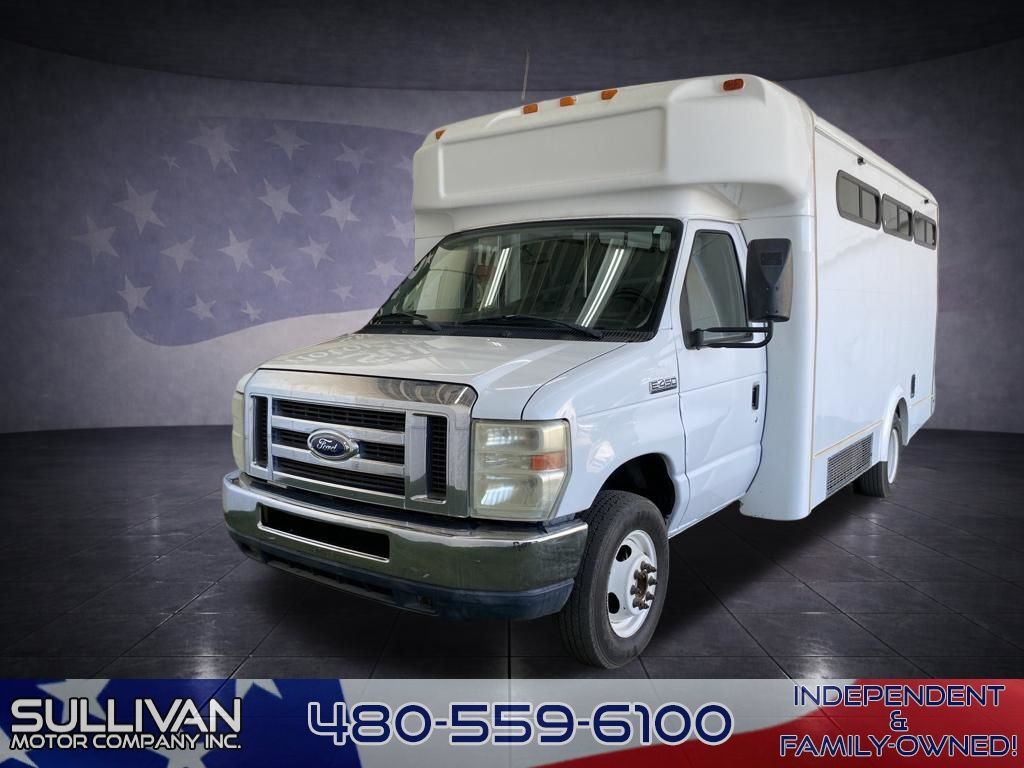 2012 FORD E-450
