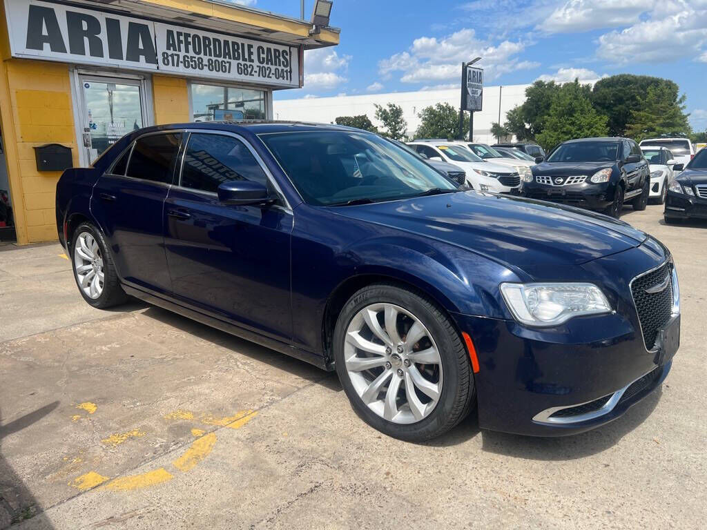 2017 CHRYSLER 300
