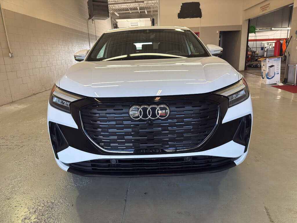 2022 Audi Q4