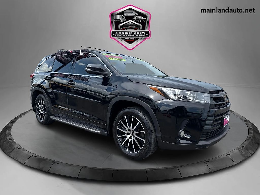 2017 TOYOTA Highlander