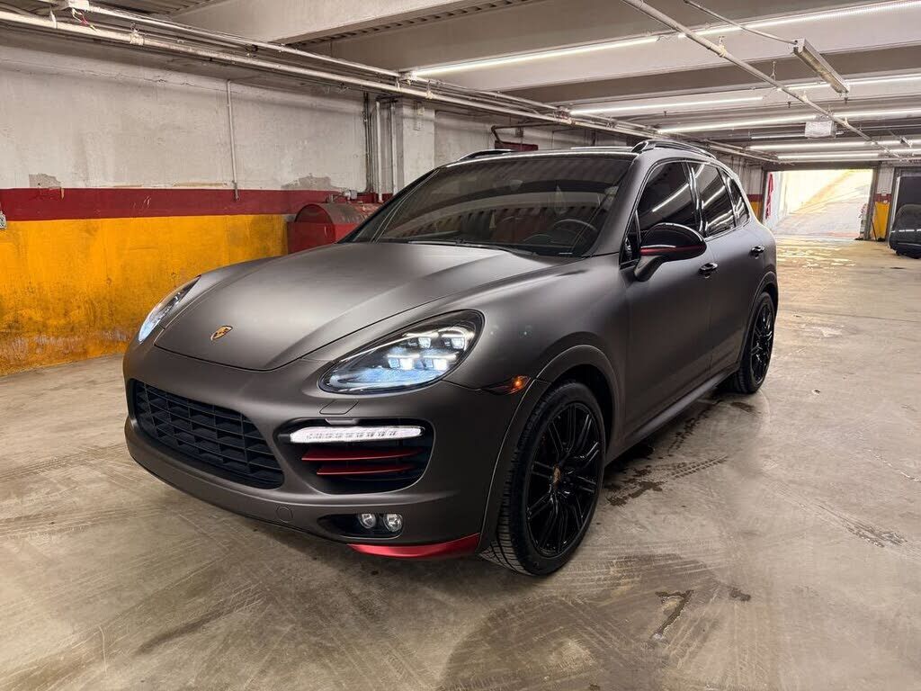 2014 PORSCHE Cayenne
