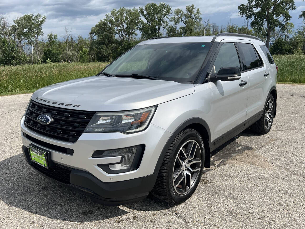 2016 FORD Explorer