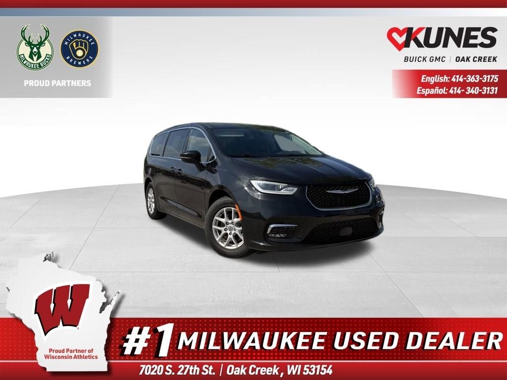 2023 CHRYSLER Pacifica
