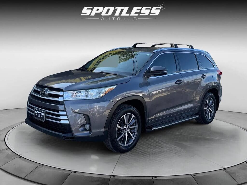 2018 TOYOTA Highlander