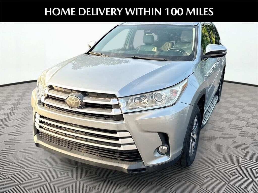 2017 TOYOTA Highlander