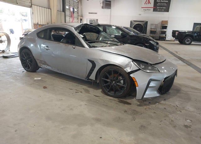 2024 TOYOTA GR86