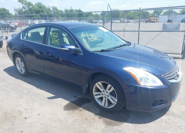 2012 NISSAN Altima