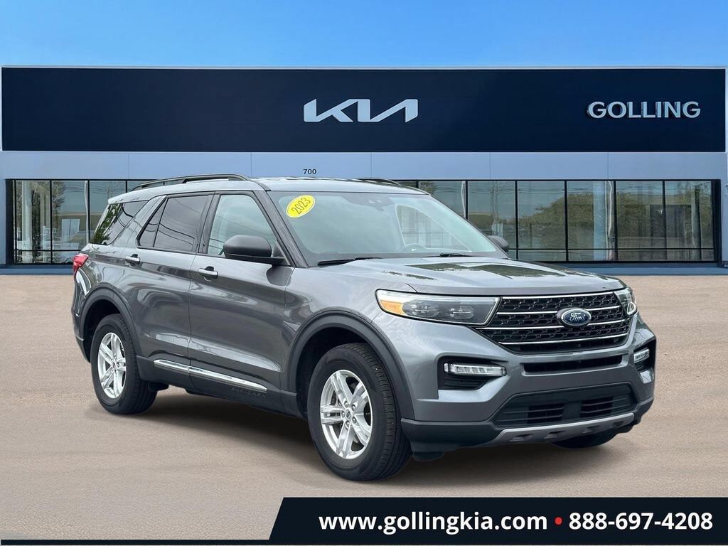 2023 FORD Explorer