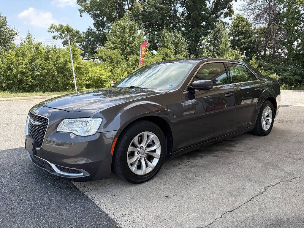 2016 CHRYSLER 300