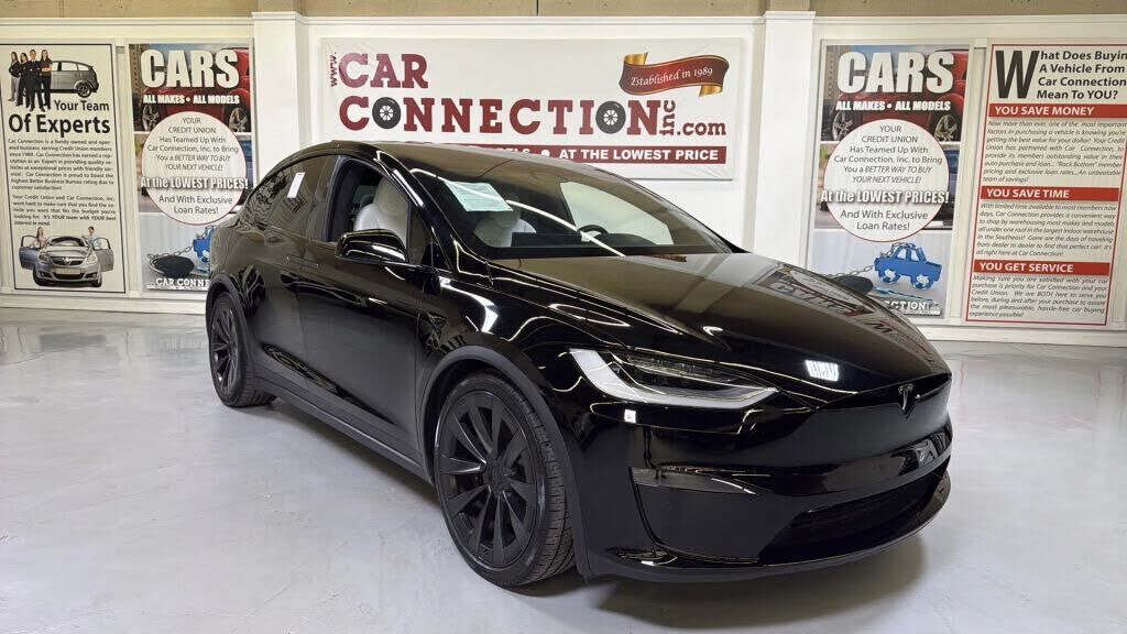 2022 TESLA Model X
