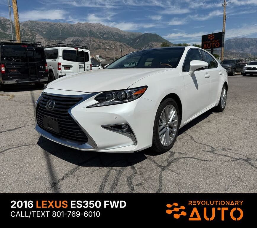 2016 LEXUS ES