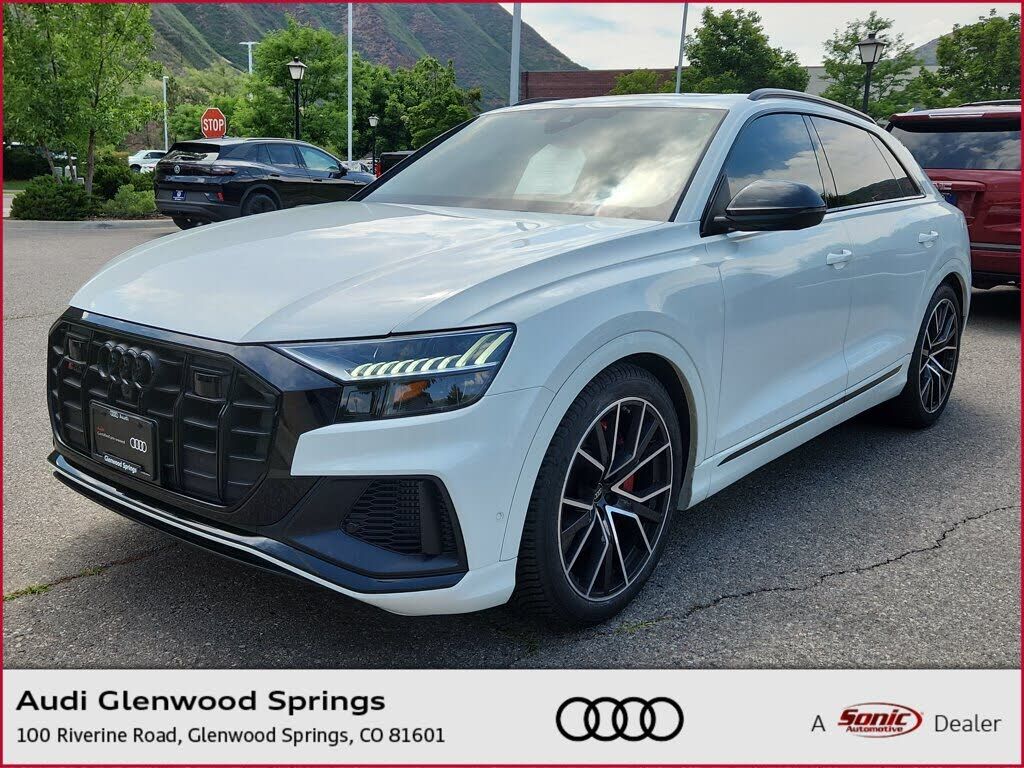 2023 AUDI SQ8
