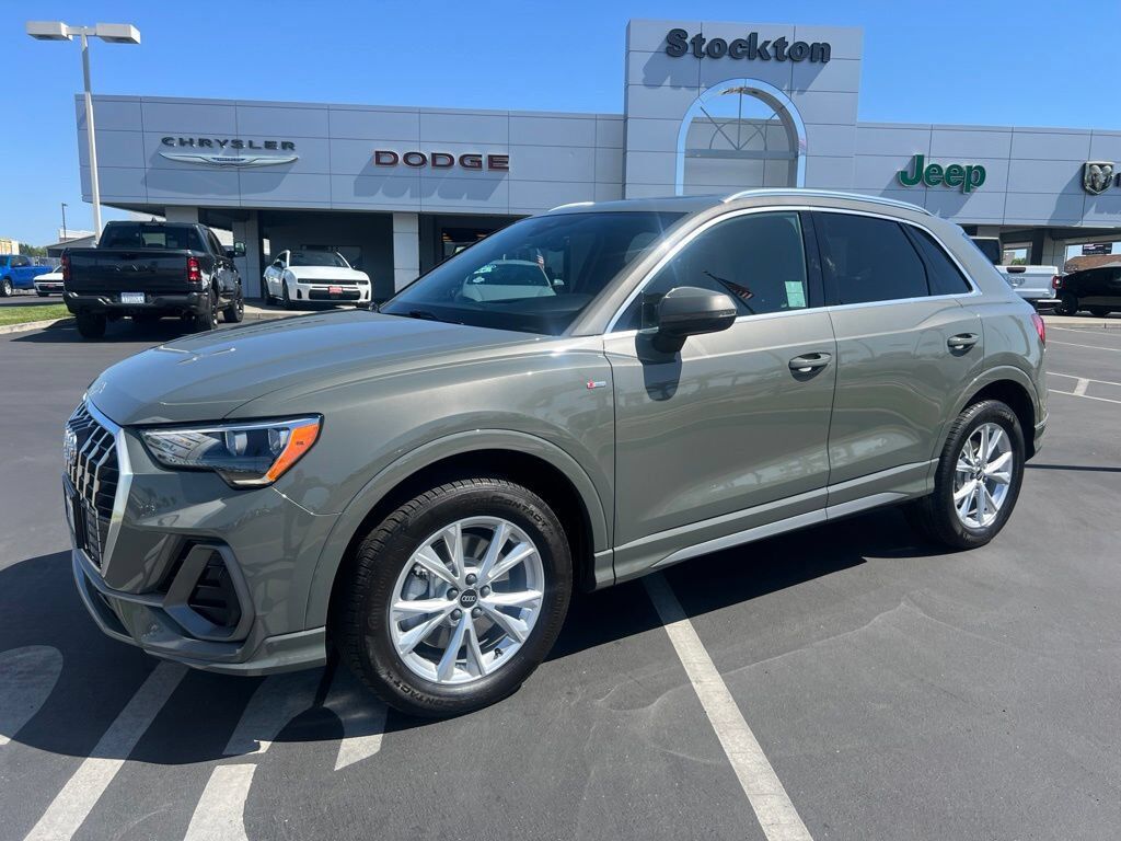 2022 Audi Q3