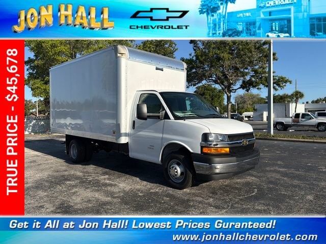2026 CHEVROLET Express