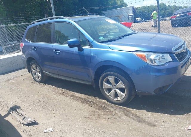 2016 SUBARU Forester