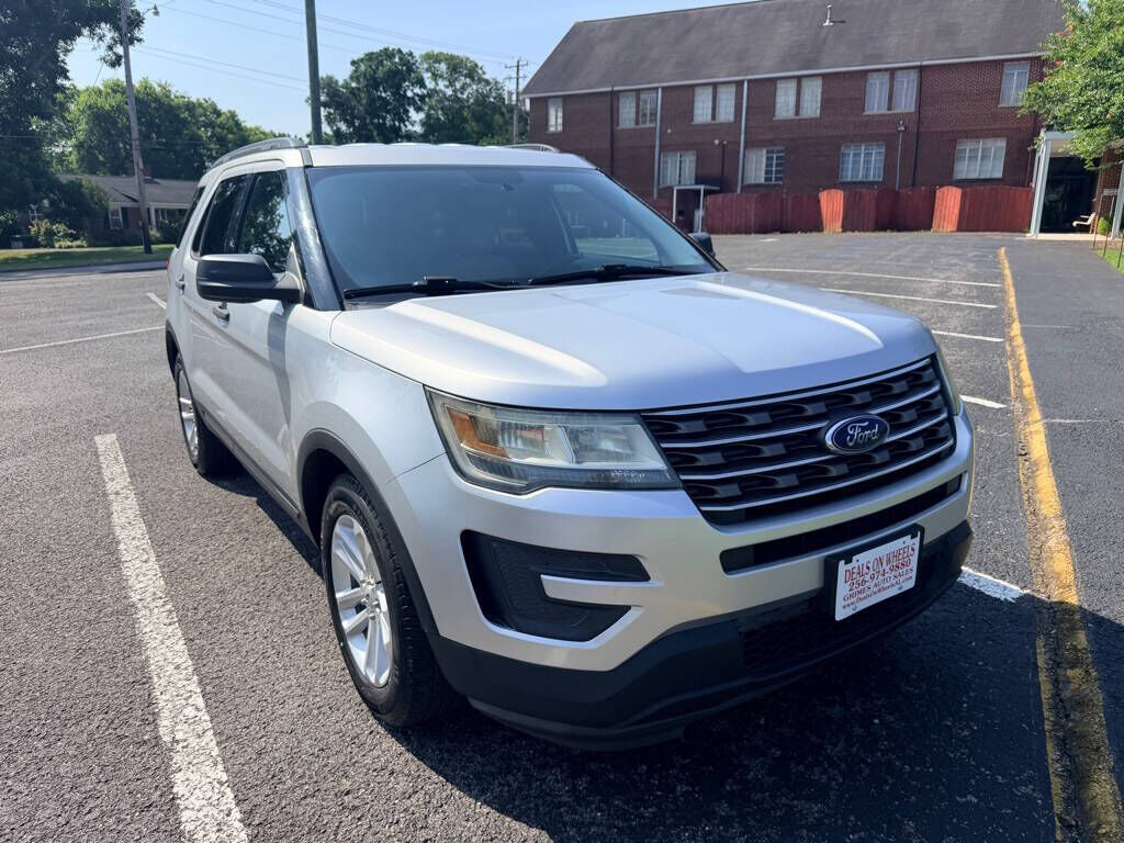 2017 FORD Explorer