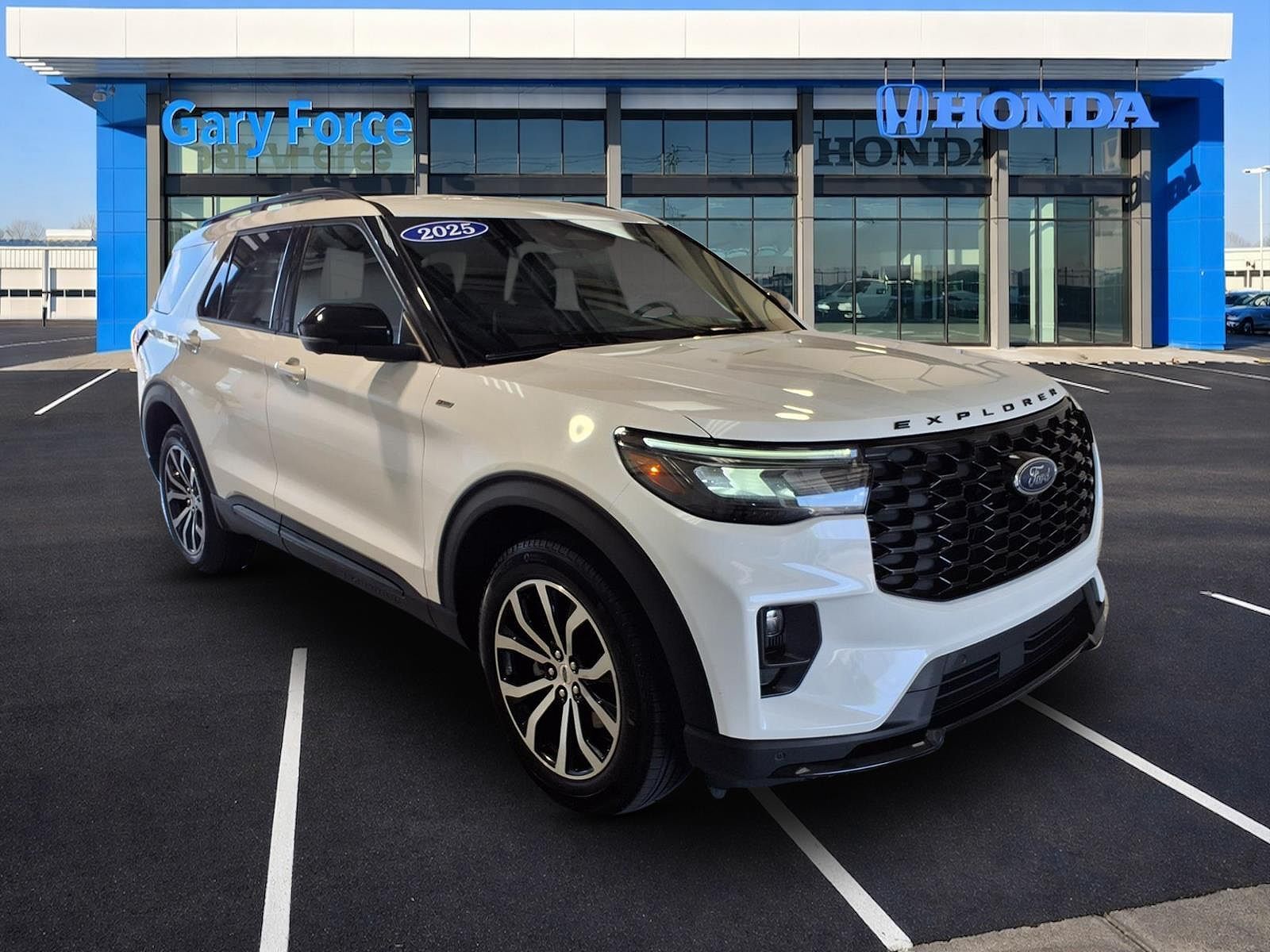 2025 FORD Explorer