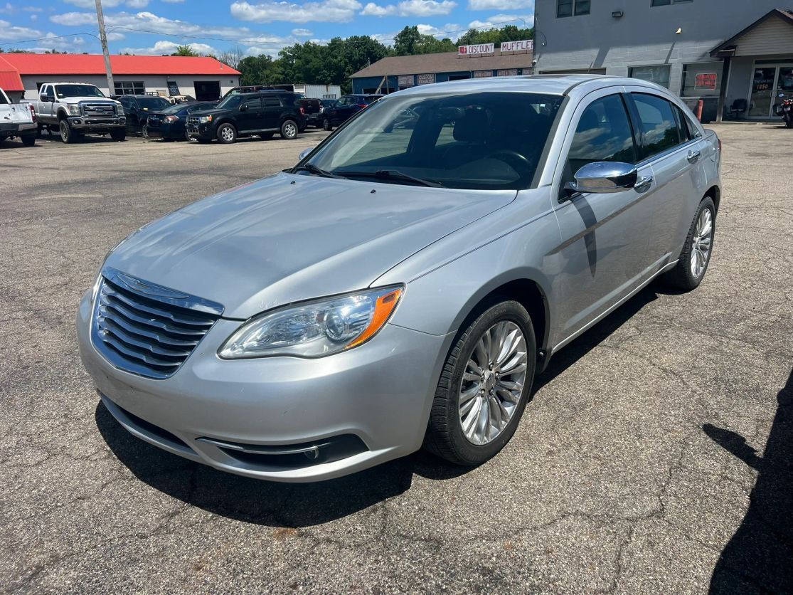 2012 CHRYSLER 200