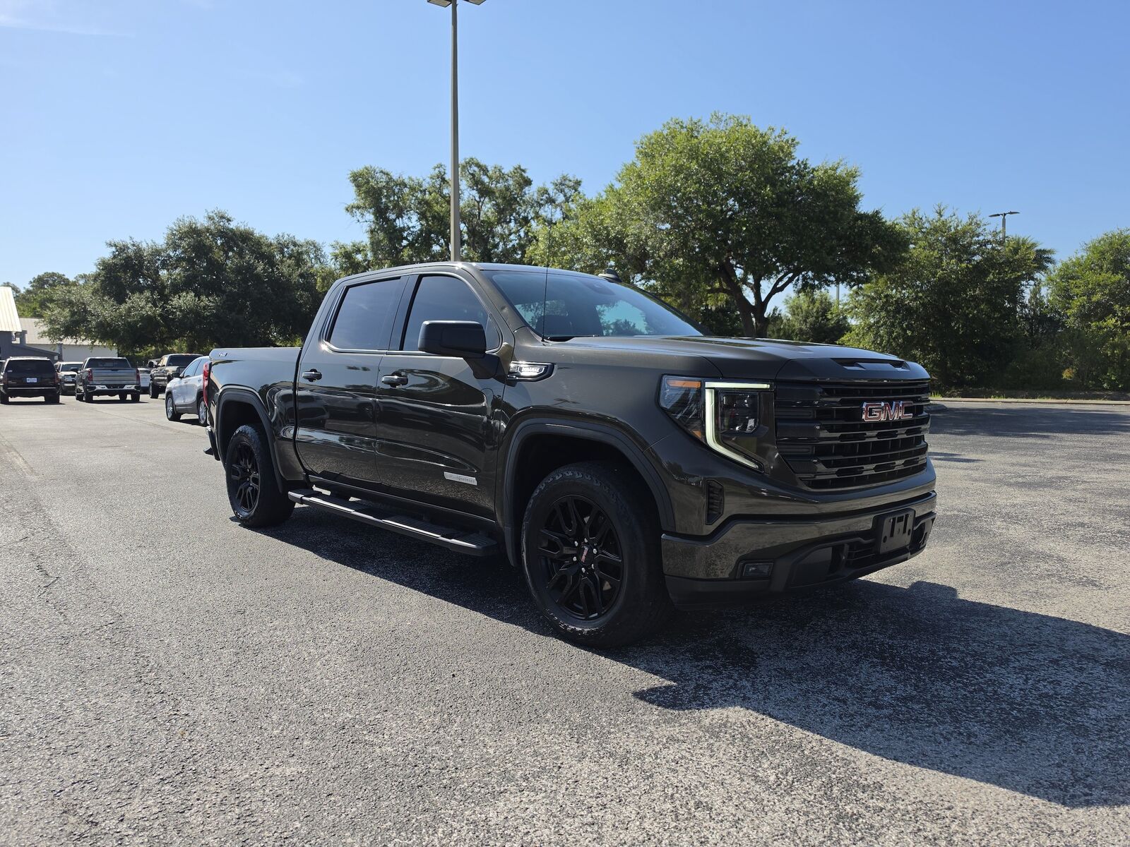 2023 GMC Sierra