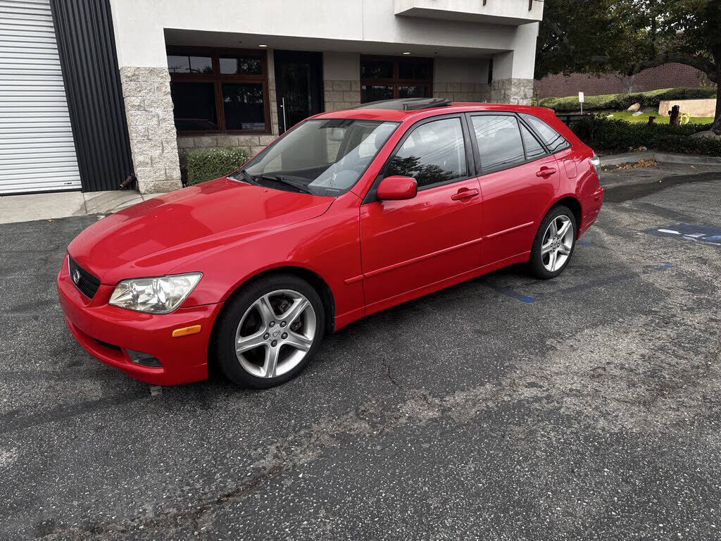 2004 LEXUS IS