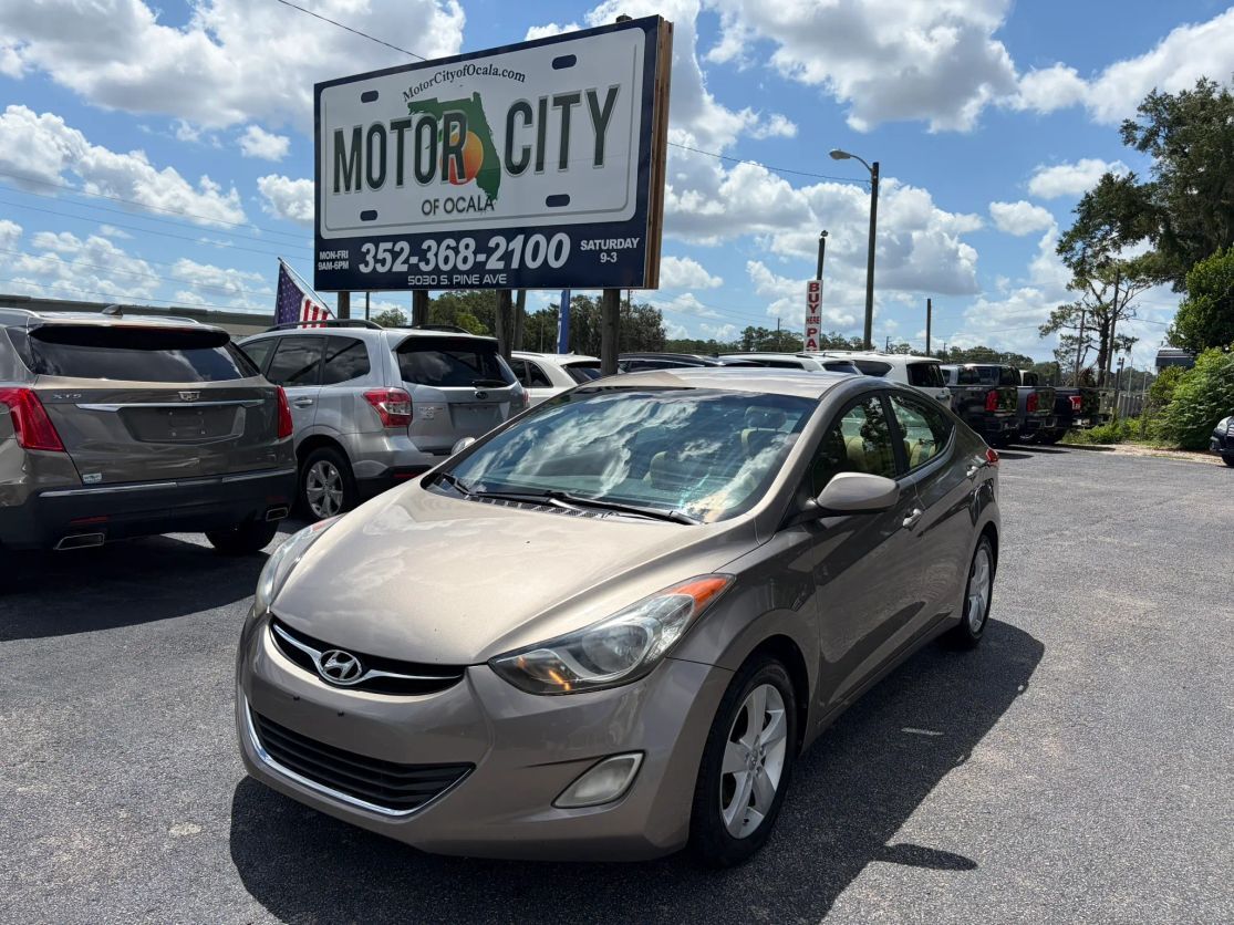 2012 HYUNDAI Elantra