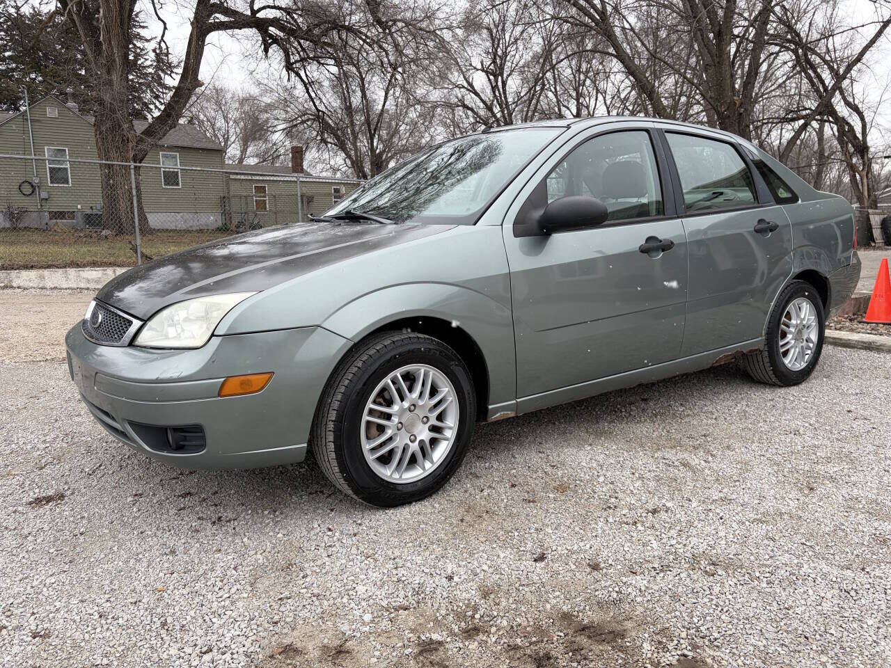 2005 FORD Focus