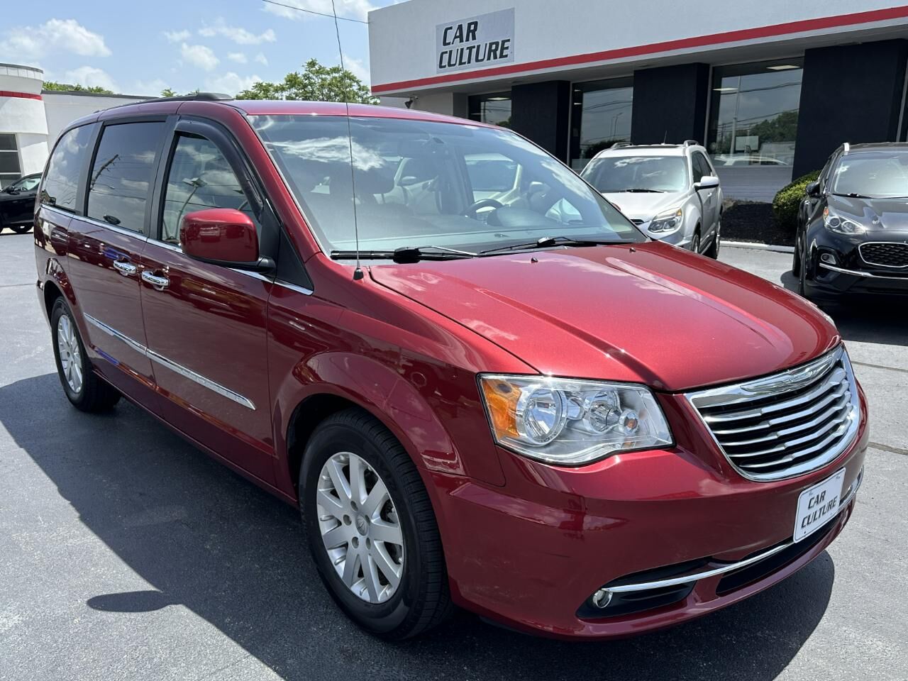 2016 CHRYSLER Town and Country