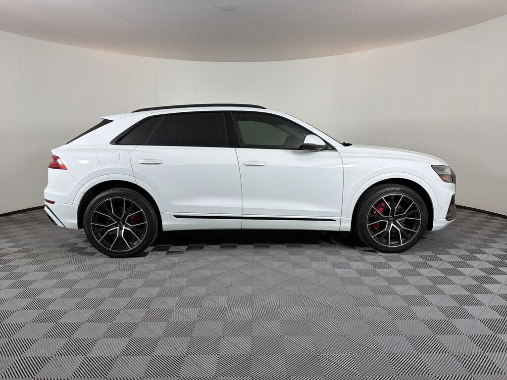 2020 Audi Q8