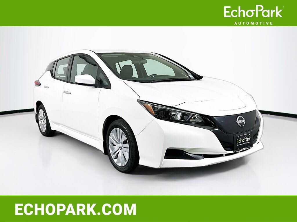 2025 NISSAN Leaf