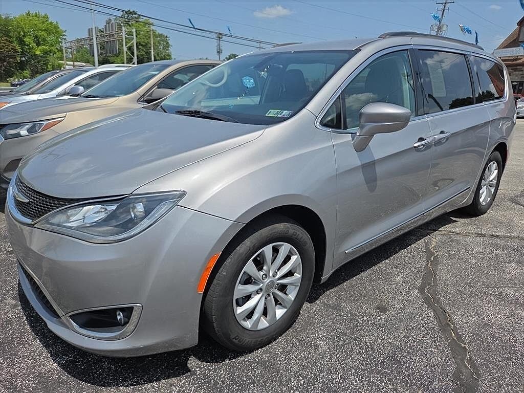 2017 CHRYSLER Pacifica