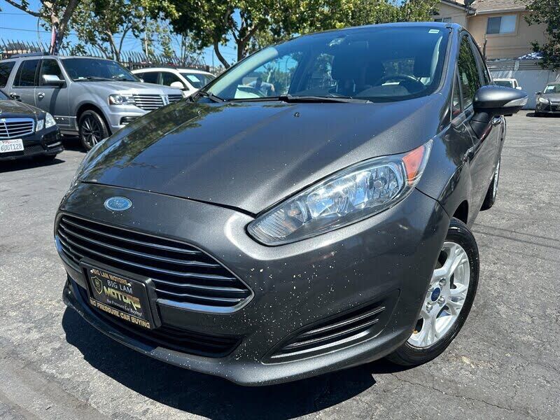 2016 FORD Fiesta