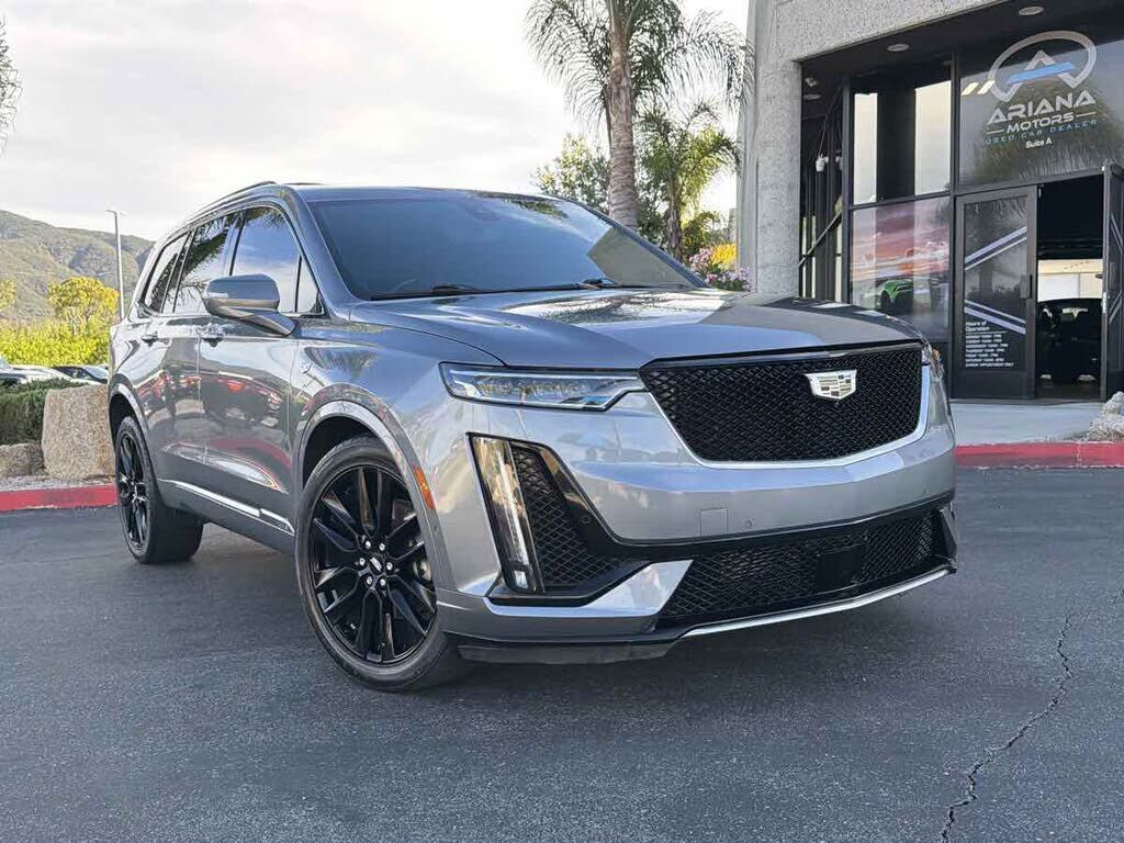2020 CADILLAC XT6