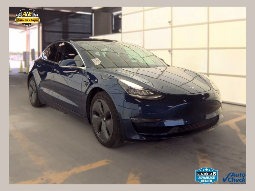 2018 TESLA Model 3