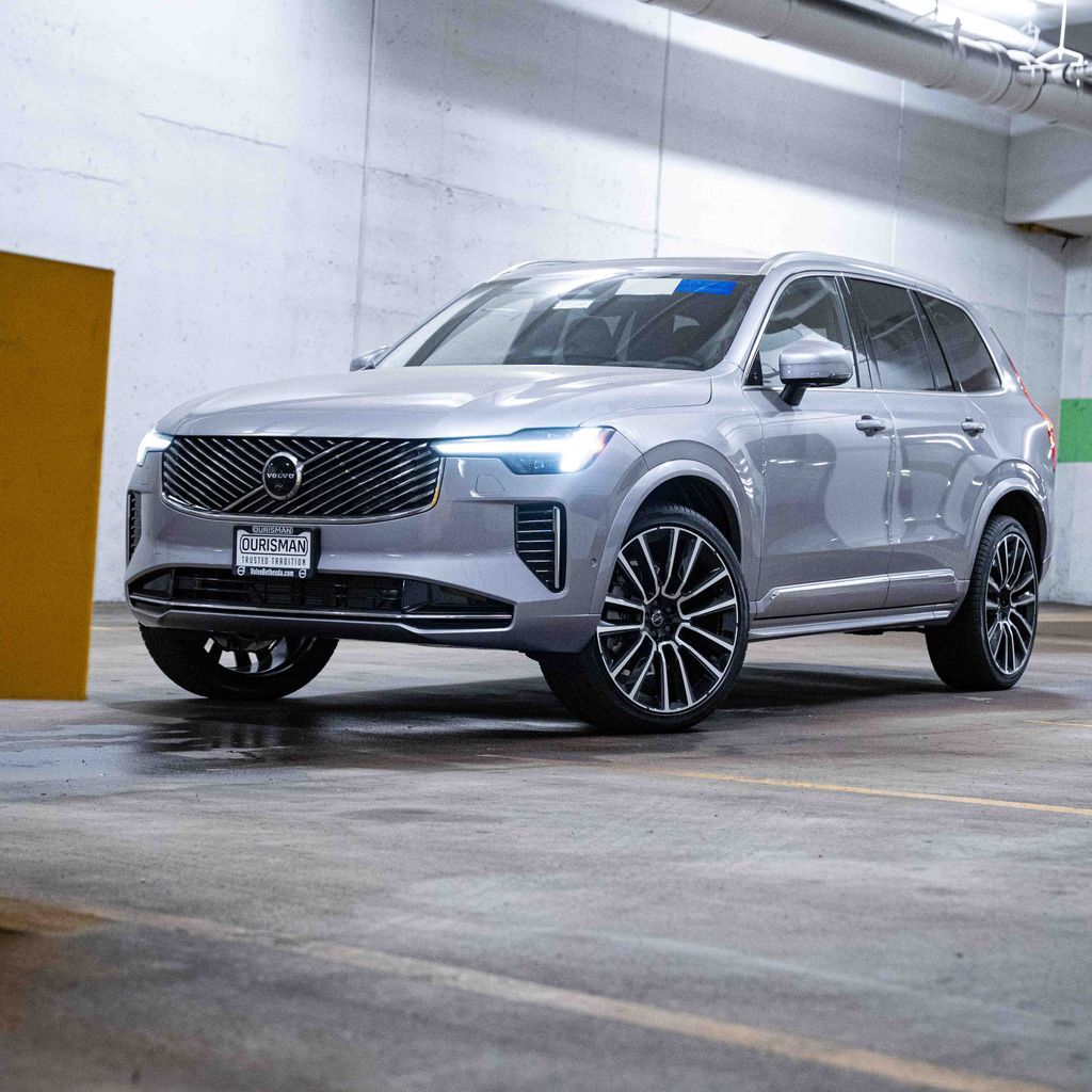 2026 VOLVO XC90