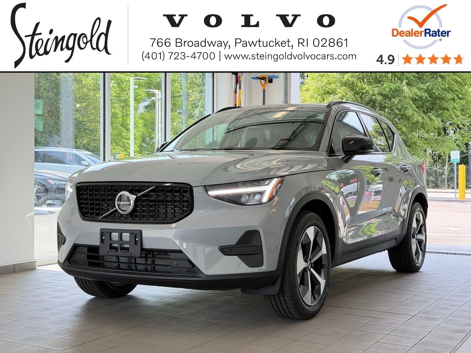 2026 VOLVO XC40