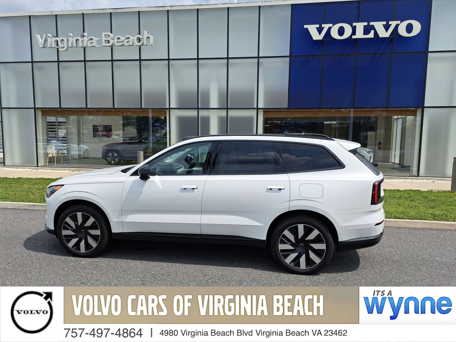 2025 VOLVO EX90