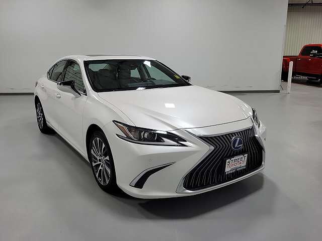 2021 LEXUS ES