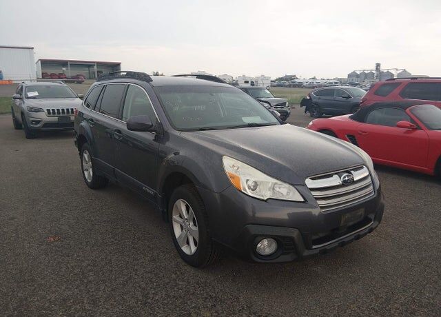 2014 SUBARU Outback