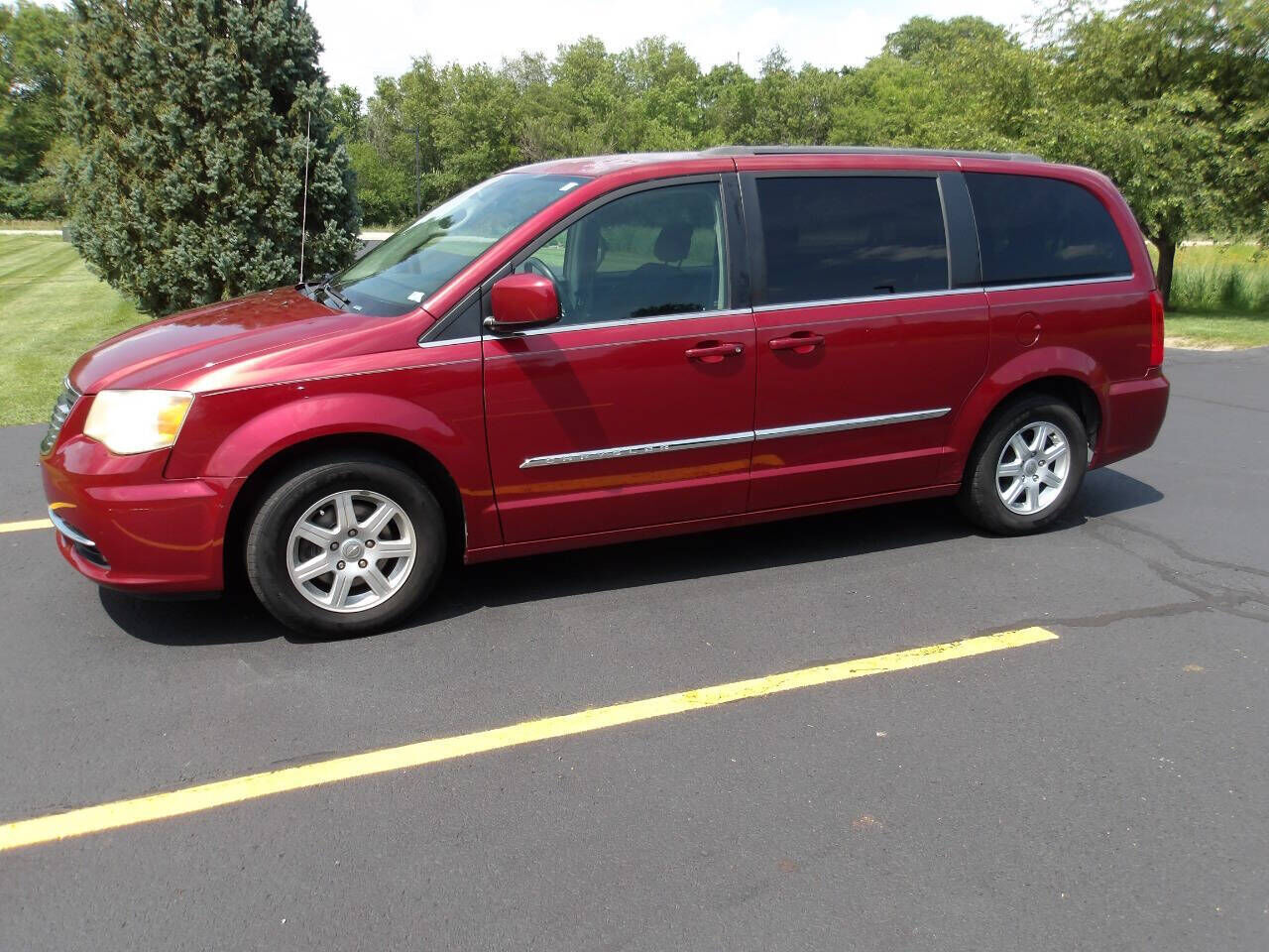 2011 CHRYSLER Town and Country