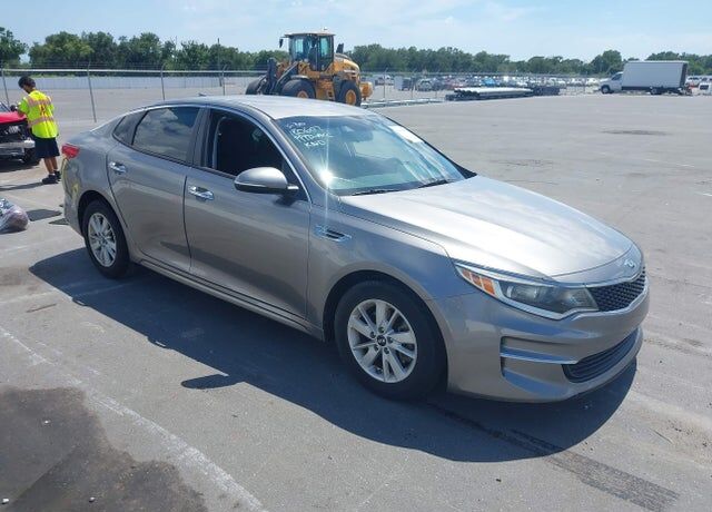 2018 KIA Optima