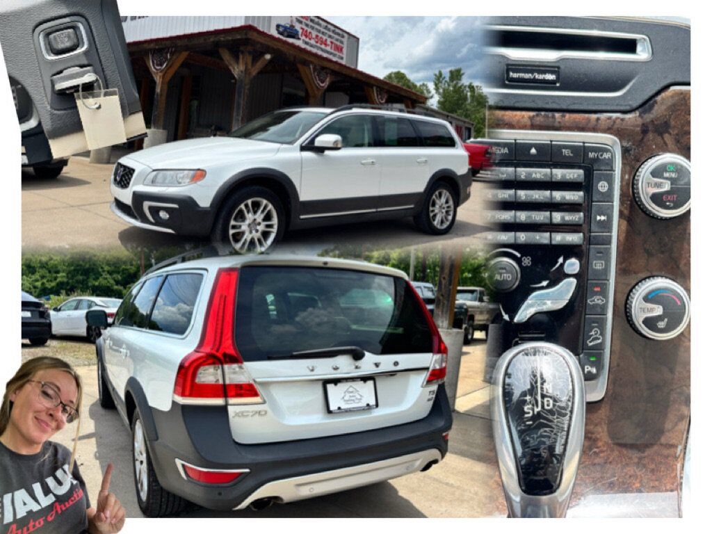 2016 VOLVO XC70